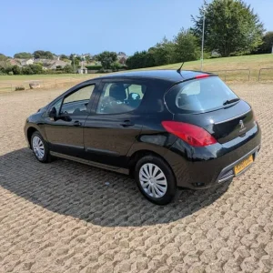 2012 Peugeot 308 1.6 HDi Diesel Manual Hatchback - Image 5