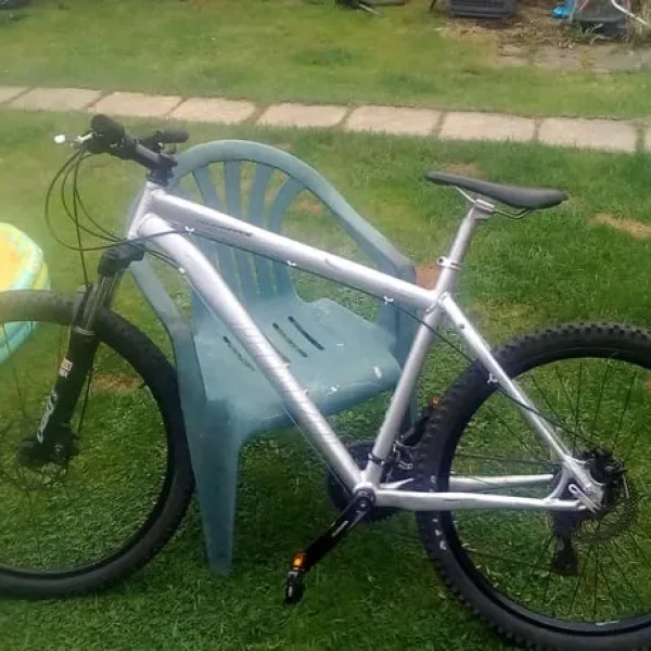 Specialized rock hopper mountain bike