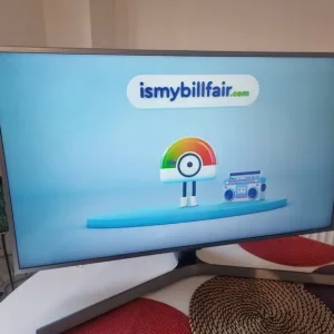 Samsung 50 Inch UE50RU7470 4K Smart TV with Alexa and Freeview - Image 3