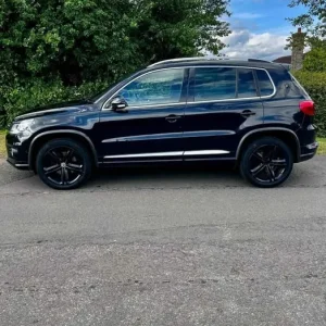 2014 VW Tiguan R-Line TDI 4Motion - Image 3