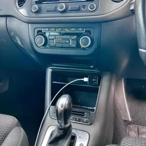 2014 VW Tiguan R-Line TDI 4Motion - Image 5