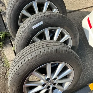 Toyota 17” Alloy Wheels with Tyres – Set of 4 - Image 3