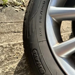Toyota 17” Alloy Wheels with Tyres – Set of 4 - Image 5