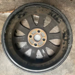 Toyota Aygo mk2 alloy wheel - Image 2