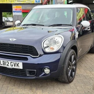 2012 MINI Countryman 2.0 Cooper SD Auto ALL4 Diesel - Image 3