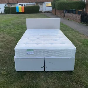 Double bed with mattress - Image 4
