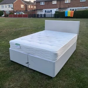 Double bed with mattress - Image 6