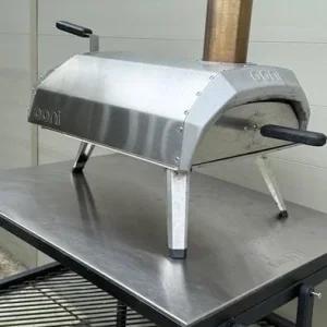 Ooni Karu 12 Wood / Gas Fired Pizza Oven