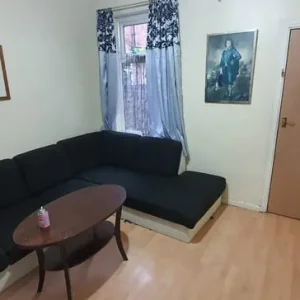 Single room available in Knowle Road - Image 2