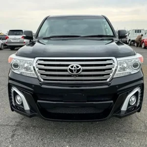 Toyota Land Cruiser Amazon ZX 4.6 V8 Petrol 2014 37k miles 1 owner from new - Image 5