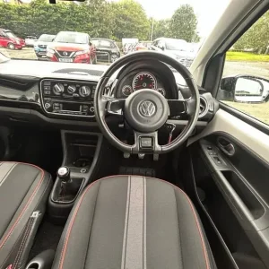 2014 Volkswagen Up! 1.0 Groove Up Hatchback Petrol Manual - Image 8