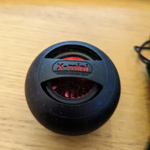 XMI X-Mini II 2nd Generation Capsule Speaker in a bag - Image 2