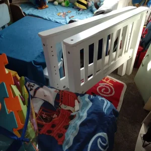 White solid oak bed - Image 2