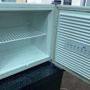 Electrolux table top freezer - Image 2