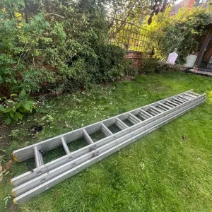 triple extension ladder - Image 2