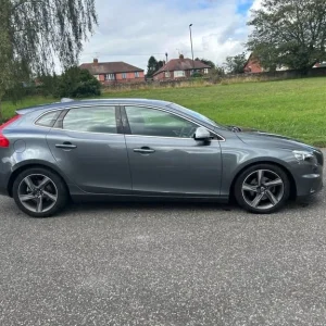 2014 Volvo V40 R-Design Nav Hatchback 5-door Diesel Manual - Image 3