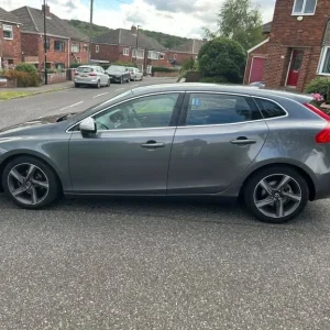 2014 Volvo V40 R-Design Nav Hatchback 5-door Diesel Manual - Image 6