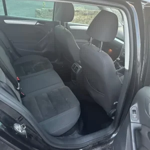 2011 Volkswagen Golf Hatchback Manual 5-door - Image 3