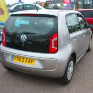 2014 Volkswagen Move Up 1.0 5-Door Petrol - Image 6