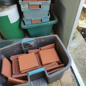 Red Quarry Tiles 6x6 15cm x 15cm, Good Condition, approx 180 in total - Image 3