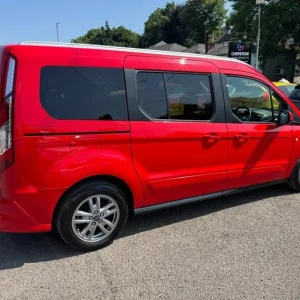 2022 Ford Grand Tourneo Connect 1.5 EcoBlue Titanium MPV 5-door Diesel Manual - Image 2