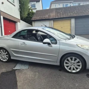 Peugeot 207 Convertible 2010 manual 1598cc 2-door - Image 2