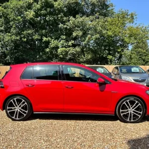 2014 Volkswagen Golf TDI GTD Diesel Manual 5-door Hatchback - Image 3