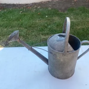 Vintage galvanised watering can 2 1/2 gallon