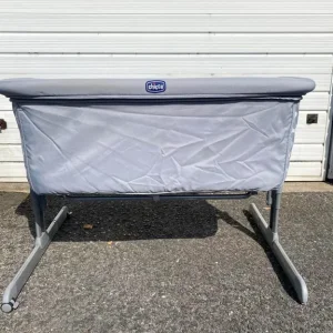 Chicco Next2Me Side-Sleeping Crib – Grey – with bag - Image 2