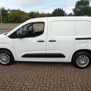 2020 Citroen Berlingo 1.5 BlueHDi Panel Van - Image 5