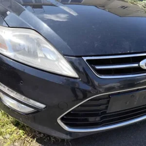 FORD MONDEO MK4 FRONT HEADLIGHT RIGHT OR LEFT