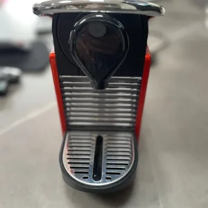 Nespresso Pixie coffee machine - Image 4