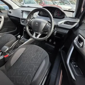 2017 Peugeot 2008 1.6L Active Blue HDi SUV - Image 8