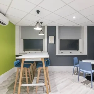 Furnished office spaces for 5 to 50 people - Image 8