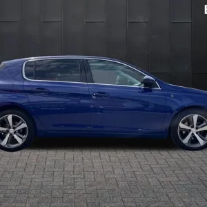 2019 Peugeot 308 1.2 Puretech 5-door hatchback manual - Image 5
