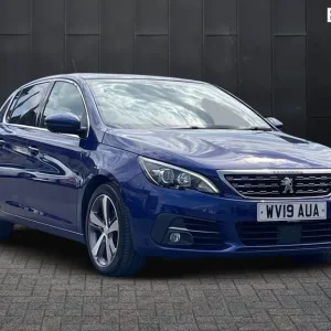 2019 Peugeot 308 1.2 Puretech 5-door hatchback manual