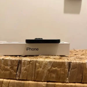 Apple iPhone 15 Plus 128GB Unlocked - Image 4