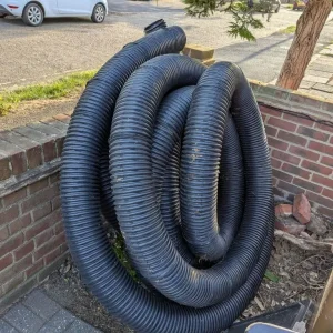 Free perforated pipe