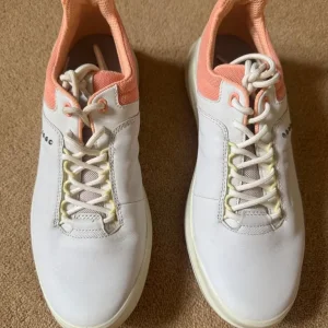 Ladies Ecco golf shoes UK size 5.5 - Image 2