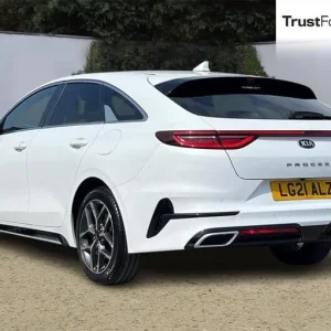 2021 Kia Pro Ceed 1.5T GDi ISG GT-Line 5-door - Image 2