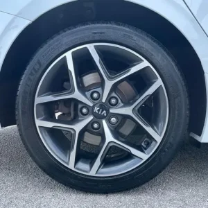 2021 Kia Pro Ceed 1.5T GDi ISG GT-Line 5-door - Image 8
