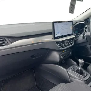 Ford Focus 1.0t Ecoboost Titanium Hatchback 5-door Petrol Manual - Image 8
