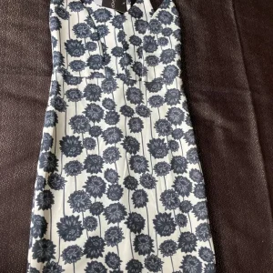 Girls' dresses in size 4, xs - Image 7