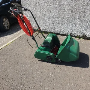 Atco Windsor 14s electric cylinder lawnmower