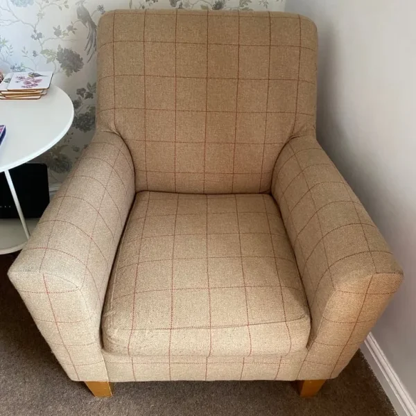 2 arm chairs