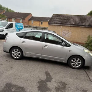 2007 Toyota Prius Hatchback - Image 2