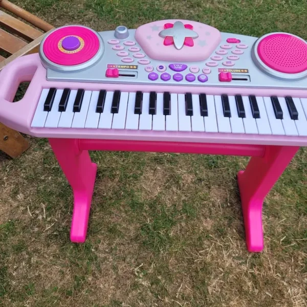 Smyths girls piano and stool