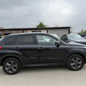 2015 Suzuki Vitara 1.6 SZ5 Manual SUV - Image 3