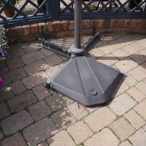 Outsunny Cantilever Parasol 3Meter with cogged base, weights, and cover - Image 4