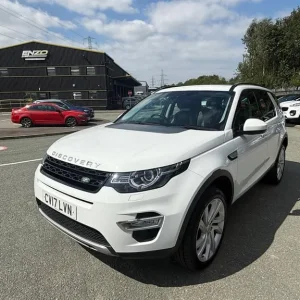 2017 Land Rover Discovery Sport Luxury HSE TD4 2.0 Diesel Automatic - Image 7
